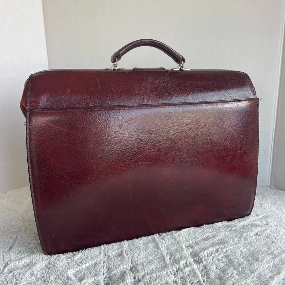 Jack Georges Burgundy Elements Classic European Leather Briefbag